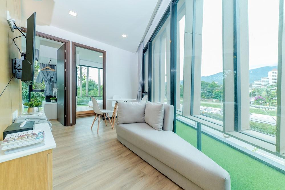 Pause And Play Hotel Chiang Mai Exterior photo